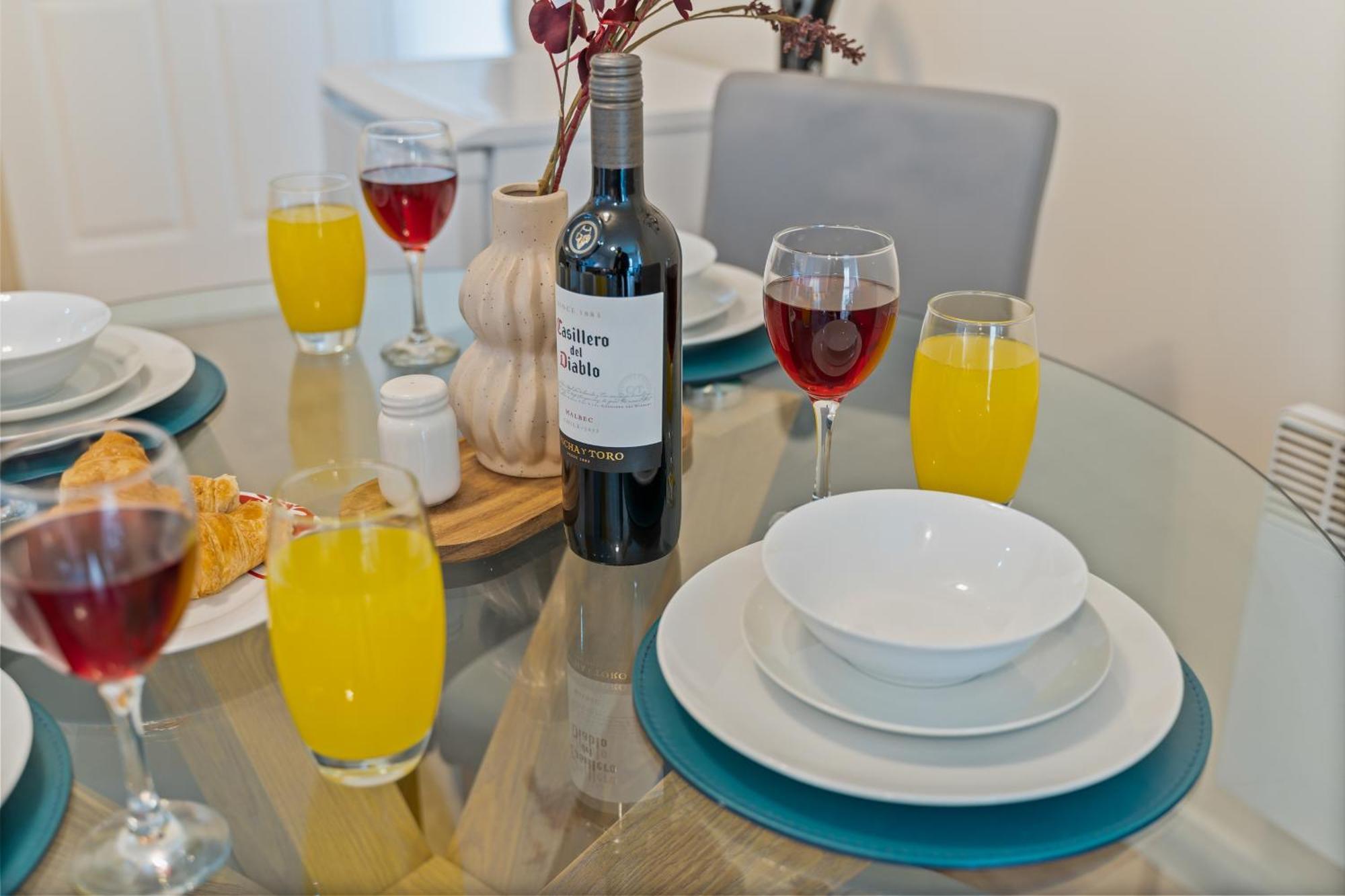 247 Serviced Accommodation In Telford 2 Bedroom Apartment Ngoại thất bức ảnh